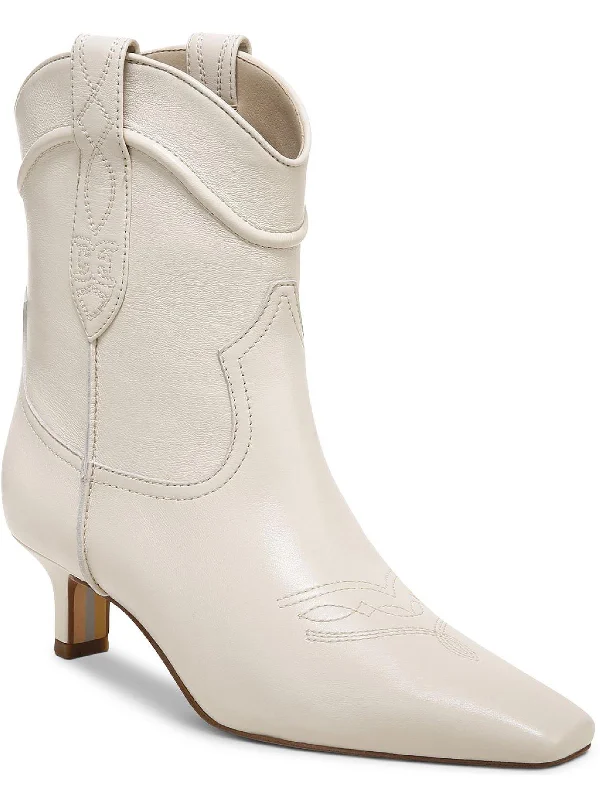 Cowboy boots with hand-burnished finishTaryn Womens Embroidered Square Toe Cowboy, Western Boots