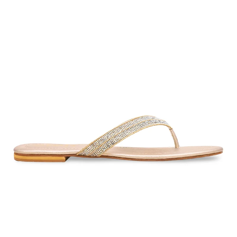 Slippers with cozy allureGolden Fancy Chappal FN0699