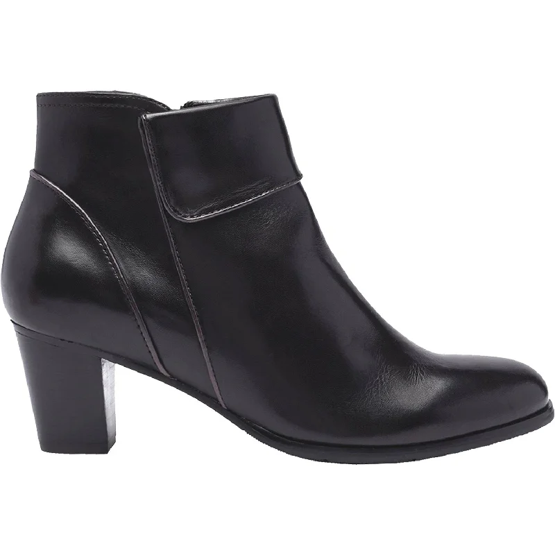 Trendy Booties for women with faux fur lining-Women's Regarde Le Ciel Sonia-69 Black/Muddy Glove Leather