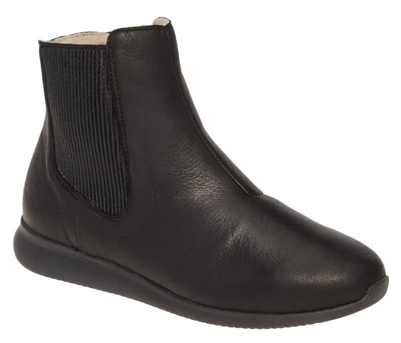 Ankle boots for all-day style-Cloud Raisa Wool-Lined Ankle Boot Black