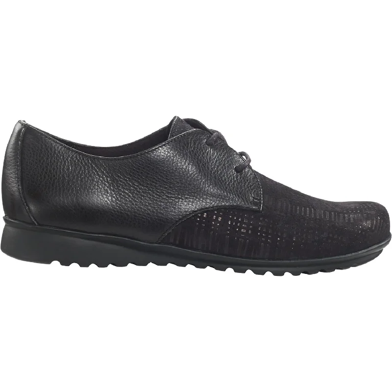 Casual shoes for casual starlit chats-Women's Aetrex Erin Black Leather